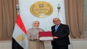 وزير التعليم يوجه بإعفاء طلاب "مدرسة البشاير" المتميزين من المصاريف
