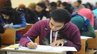 طلاب الشهادة الإعدادية يؤدون امتحاني الإنجليزي والتربية الفنية بالإسماعيلية 