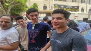 "العربي سهل".. فرحة على وجوه طلاب الثانوية العامة في البحيرة 