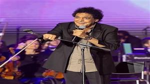 هاني شاكر يوجه رسالة لـ محمد منير بعد حفل "مشواري"