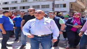 العقار انشطر نصفين.. محافظ الإسكندرية يكشف تفاصيل المبنى المنهار