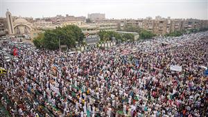 صلاة العيد في "الشيراتون".. آلاف المصلين واحتفالات صاخبة