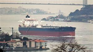 تعطل ناقلة بترول في قناة السويس.. ورئيس الهيئة يكشف التفاصيل 