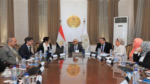 وزير التعليم يبحث مع خبراء إيطاليين تصميم مبانى مدرسية ذكية