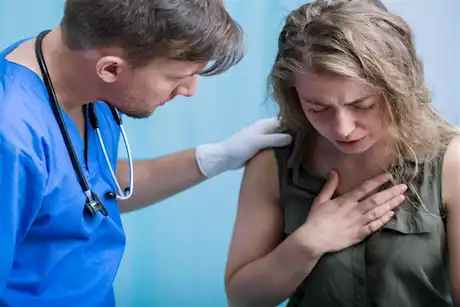 مع دخول شهر أمشير.. كيف يتعامل مريض حساسية الصدر؟