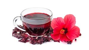 لن تتوقع ما يحدث لجسمك عند تناول الشاي والقهوة بعد الإفطار مباشرة.. كأنك مفطرتش