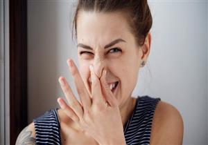 كيف تتخلص من رائحة المناطق الحساسة الكريهة في الصيف؟