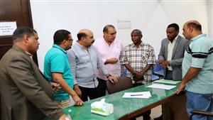 بالصور- محافظ أسوان يتفقد لجان تلقي رغبات تعويضات أهالى النوبة