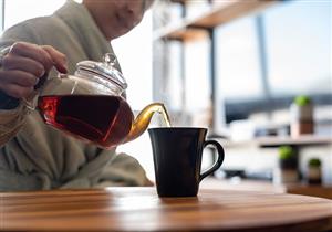 هذا ما يحدث لجسمك عند شرب الشاي على معدة فارغة.. مفاجأة صادمة 