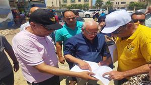 بالصور- محافظ بورسعيد يوجه بتحويل سوق السيدة خديجة إلى سوق حضاري