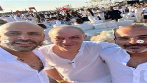 أيمن بهجت قمر وعزيز الشافعي وشيكو في حفل عمرو دياب بالساحل الشمالي (صور)