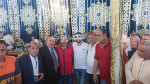 أسرة صلاح ونجوم الأهلي.. الصور الأولى لزفاف كريم فؤاد في الغربية