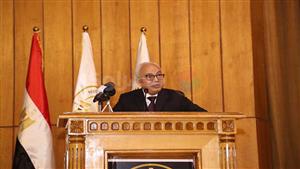 وزير التعليم: نتيح اختبار المصريين بالخارج عبر البريد السريع عدا المرحلة الثانوية