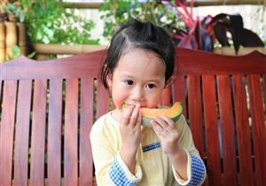 الشهد للأطفال- إليكِ فوائده وأضراره