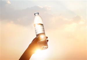 تهدد صحتك- 4 أخطاء تجنبها عند شرب الماء في الصيف