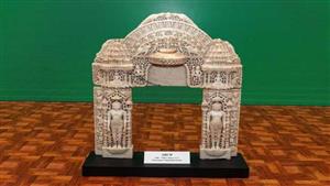 بعد تحقيق استمر 15 عاما.. واشنطن تعيد أكثر من 100 كنز مسروق إلى الهند