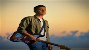 بعد إطلاق أول أغاني ألبومه "رايق".. حمزة نمرة يوجه الشكر لجمهوره وعائلته