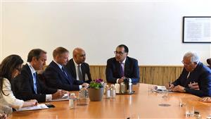 على هامش مؤتمر الأمم المتحدة لنظم الغذاء ..رئيس الوزراء يلتقى وزير الزراعة الإيطالي