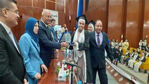 بالصور- رئيس جامعة بنها يشهد حفل تخريج الدفعة 37 بكلية الطب البيطري 