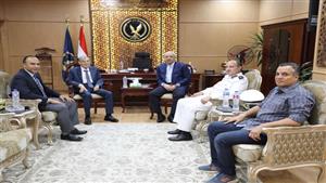 محافظ المنيا يهنئ مدير الأمن الجديد بتولي مهام منصبه