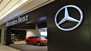 كانت في طريقها إلى مصر.. احتراق 350 سيارة مرسيدس على متن سفينة شحن