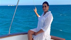 هالة صدقي ترقص بصحبة معجبيها وتوجه رسالة حب وشكر لجمهورها