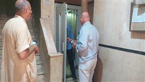 إنقاذ شخص محتجز داخل مصعد عقار في العمرانية