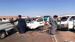 بالأسماء.. 4 جثث و41 مصابًا ضحايا حادث طريق أسوان (صور)