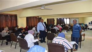 صور.. رئيس جامعة الأقصر يتفقد سير امتحانات الدبلوم التربوي في كلية الآثار