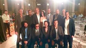 نجوم التسعينات تجمعوا حوله.. آخر ظهور للفنان علاء عبد الخالق قبل وفاته (صور)