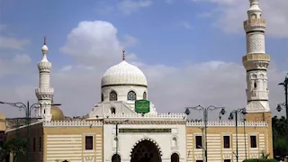 الشرقاوي قارئا.. نقل شعائر صلاة الجمعة من مسجد السيدة نفيسة غدا