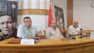 محمد السيد عيد في ندوة تكريمه بمهرجان المسرح المصري: علاقتي بالمسرح بدأت من المرحلة الثانوية