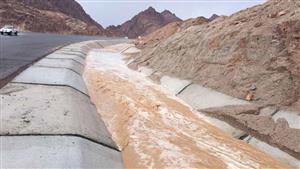 الوضع مستقر الآن.. كيف تعاملت "الري" مع أمطار جنوب سيناء الغزيرة وحَمَت المواطنين والمنشآت؟ -صور