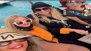 شهيرة ونبيلة عبيد وبوسي في "عزومة" لـ سهير رمزي على البحر (صور وفيديوهات)