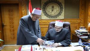 اعتماد نتيجة الدور الثاني للثانوية الأزهرية لمعاهد فلسطين بنسبة نجاح 97.56%