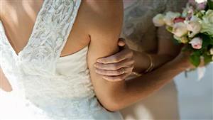 "هذا أسوأ ما رأيت”.. أم تثير الجدل في حفل زفاف ابنتها.. ماذا فعلت؟