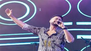 بالصور| حمادة هلال يحيي حفلا في مدينة السادات 