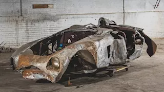 القدر كان أسرع.. مصرع رئيس مركز الداخلة أسفل حطام سيارته