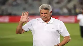 لفتة إنسانية.. الرئيس السيسي يوجه بتوفير الرعاية الصحية للكابتن حسن شحاتة