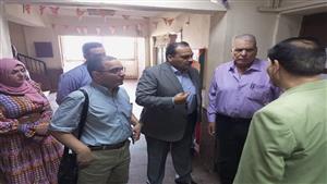 صور.. نائب رئيس جامعة بنها يتفقد استعدادات المدن الجامعية لاستقبال العام الدراسي الجديد