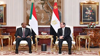 الرئيس السيسي يستقبل رئيس مجلس السيادة السوداني 