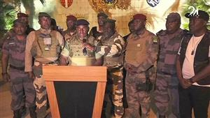 الحاكم العسكري الجديد في الجابون يتعهد بإحلال الديمقراطية عقب الانقلاب