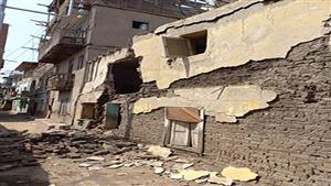 انهيار منزل من طابقين في المنيا