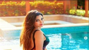 هيفاء وهبي تتناول الرامبوتان.. هذا طعمها وسعر الكيلو 450 جنيها