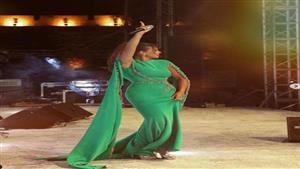 رانيا يوسف بإطلالة أنيقة وسارة الشامي بدون مكياج..10 لقطات لنجوم الفن خلال 24 ساعة