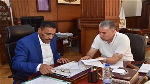 محافظ مطروح يعتمد نتيجة اختبارات المدارس الثانوية للتمريض (صور)