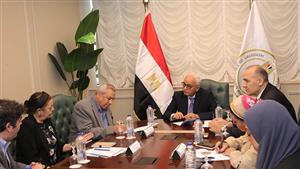 حجازي يبحث مع وفد الوكالة الأمريكية تعزيز مشروعات التعاون فى مدارس المتفوقين