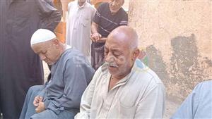 مات ومشافش ابنه.. علاء وشقيقه تركا كفر الشيخ إلى ليبيا فأنهى حلمهما إعصار دانيال - فيديو وصور