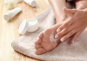 للنساء- 4 كريمات لترطيب وتنعيم القدمين