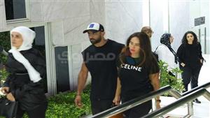 زينة تقدم واجب العزاء في شقيق الفنان محمد فؤاد